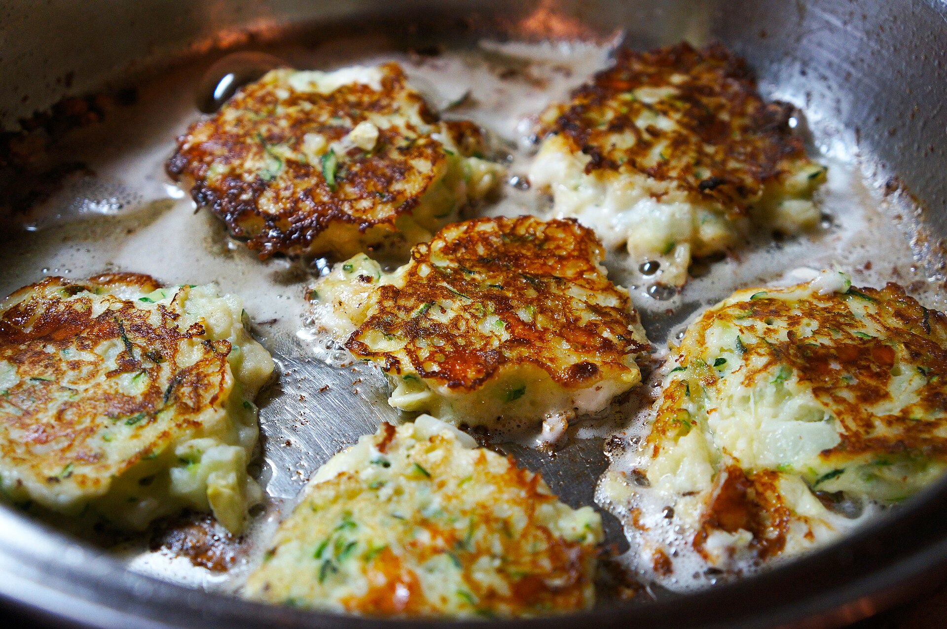 Galettes de courgettes keto au parmesan