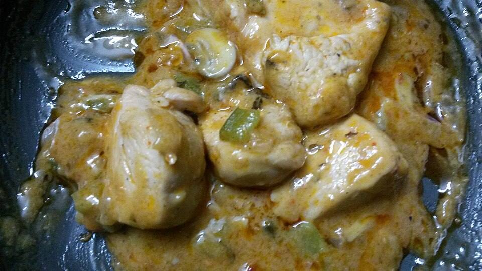 Poulet au Curry et Lait de Coco Express Keto