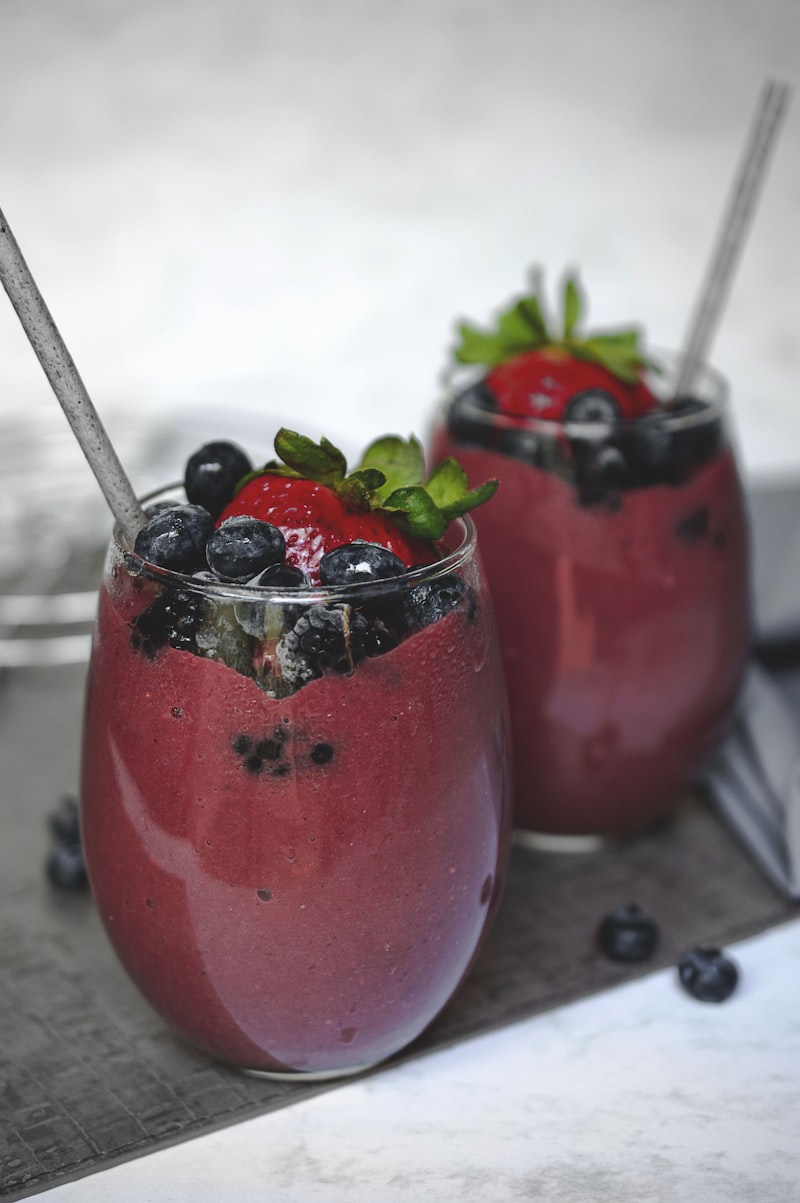 Smoothie cétogène noix et myrtilles