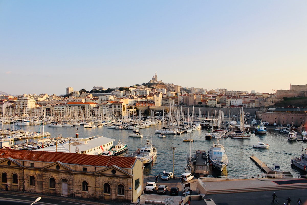 Les meilleurs restaurants cétogènes à Marseille — Guide Complet 2026